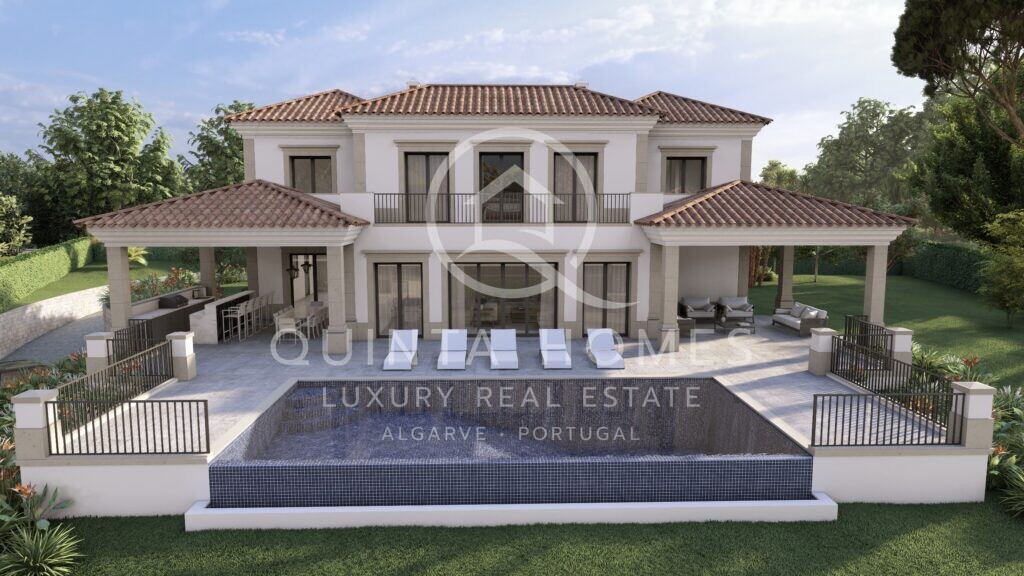 Stunning 6-Bedroom Turnkey Villa in the Heart of Quinta do Lago