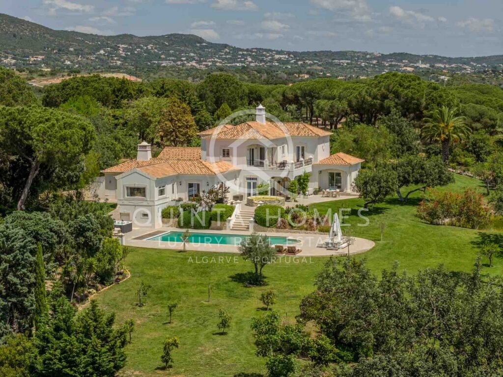 Exclusive Private Estate in the Golden Triangle